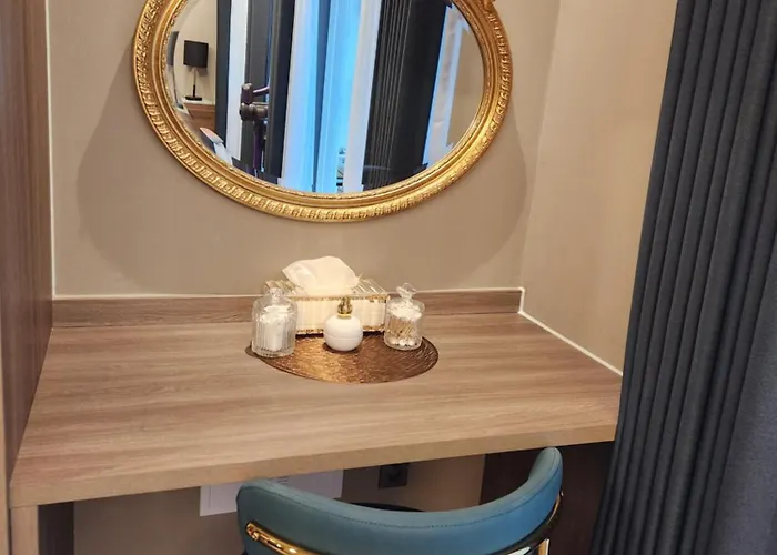 Sienna Ambassador Aparthotel 3*